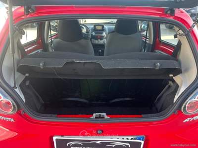 Toyota Aygo Aygo 1.0 VVT-i 5p. Now Connect PER NEOPATENTATI Rosso usata Qualiano