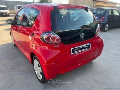 Toyota Aygo Aygo 1.0 VVT-i 5p. Now Connect PER NEOPATENTATI Rosso usata Qualiano