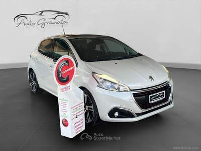 Peugeot 208 208 PureTech Turbo 110 EAT6 S&S 5p.GT Line CAMBIO AUTOMATICO Bianco usata Qualiano