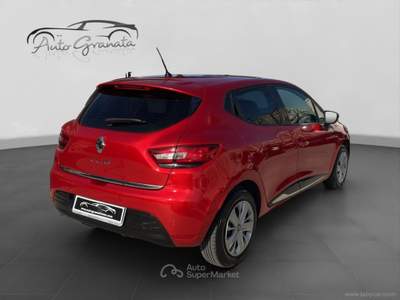 Renault Clio Clio TCe 12V 90CV GPL 5p. Moschino Zen PER NEOPATENTATI Rosso usata Qualiano