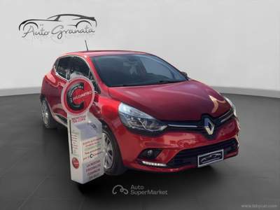 Renault Clio Clio TCe 12V 90CV GPL 5p. Moschino Zen PER NEOPATENTATI Rosso usata Qualiano