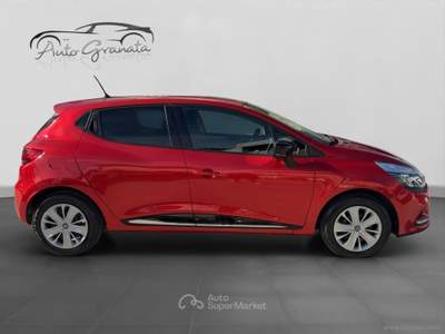 Renault Clio Clio TCe 12V 90CV GPL 5p. Moschino Zen PER NEOPATENTATI Rosso usata Qualiano
