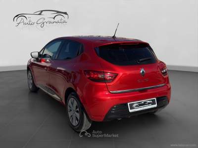 Renault Clio Clio TCe 12V 90CV GPL 5p. Moschino Zen PER NEOPATENTATI Rosso usata Qualiano