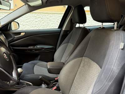 Alfa Romeo Giulietta Distinctive Nero usata Bari