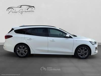 Ford Focus Focus 1.0 EcoBo.Hyb.125 SW ST L.Des. SPETTACOLARE! Bianco usata Qualiano