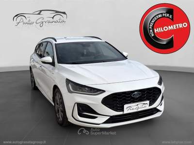Ford Focus Focus 1.0 EcoBo.Hyb.125 SW ST L.Des. SPETTACOLARE! Bianco usata Qualiano