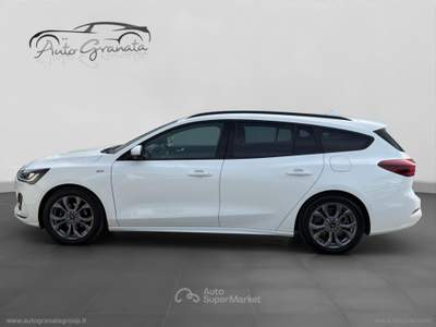 Ford Focus Focus 1.0 EcoBo.Hyb.125 SW ST L.Des. SPETTACOLARE! Bianco usata Qualiano