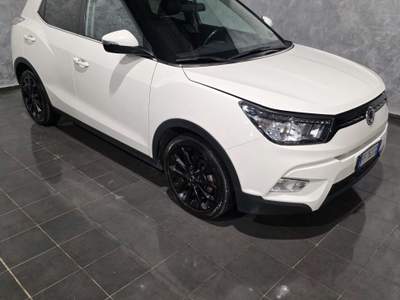 SsangYong Tivoli Tivoli 1.6d NEOPATENTATI Bianco usata Cornaredo