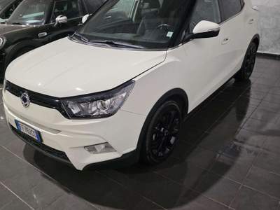 SsangYong Tivoli Tivoli 1.6d NEOPATENTATI Bianco usata Cornaredo