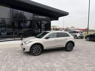 Fiat 600 Hybrid DCT MHEV La Prima ANCHE NEOPATENTATI Beige usata Russi