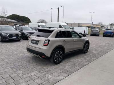 Fiat 600 Hybrid DCT MHEV La Prima ANCHE NEOPATENTATI Beige usata Russi