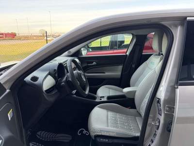 Fiat 600 Hybrid DCT MHEV La Prima ANCHE NEOPATENTATI Beige usata Russi