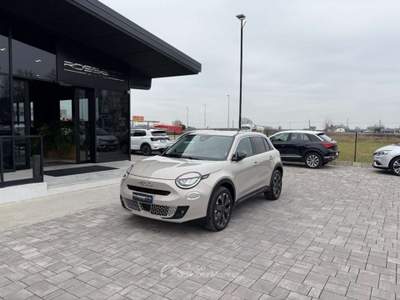 Fiat 600 Hybrid DCT MHEV La Prima ANCHE NEOPATENTATI Beige usata Russi