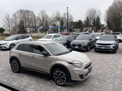 Fiat 600 Hybrid DCT MHEV La Prima ANCHE NEOPATENTATI Beige usata Russi