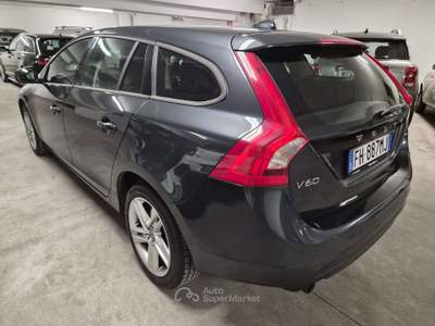 Volvo V60 V60 I 2014 2.0 d2 Kinetic geartronic Grigio usata Pisa