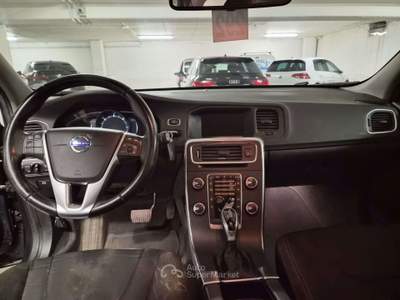 Volvo V60 V60 I 2014 2.0 d2 Kinetic geartronic Grigio usata Pisa