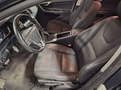 Volvo V60 V60 I 2014 2.0 d2 Kinetic geartronic Grigio usata Pisa