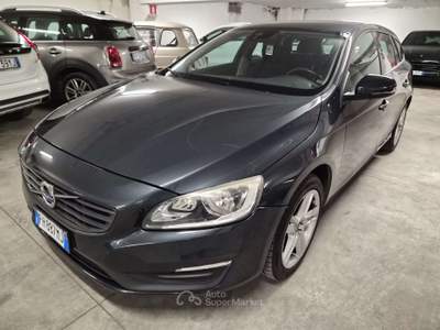 Volvo V60 V60 I 2014 2.0 d2 Kinetic geartronic Grigio usata Pisa