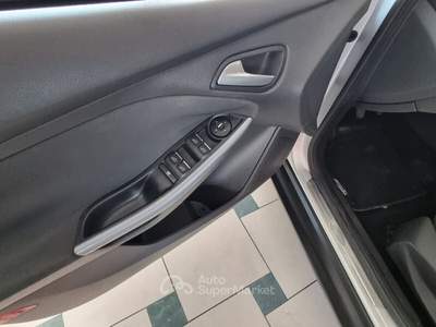 Ford Focus (100CV) SW Titanium Argento usata Bisceglie