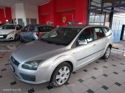 Ford Focus CC C-Max 1.6 TDCi (110CV) Ghia DPF Argento usata Bisceglie