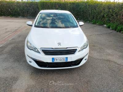 Peugeot 308 PERFETTA 1.6 hdi TAGLIANDATA PEUGEOT Bianco usata Molfetta