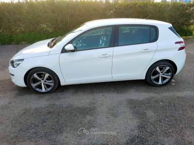 Peugeot 308 PERFETTA 1.6 hdi TAGLIANDATA PEUGEOT Bianco usata Molfetta