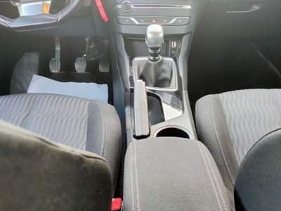 Peugeot 308 PERFETTA 1.6 hdi TAGLIANDATA PEUGEOT Bianco usata Molfetta