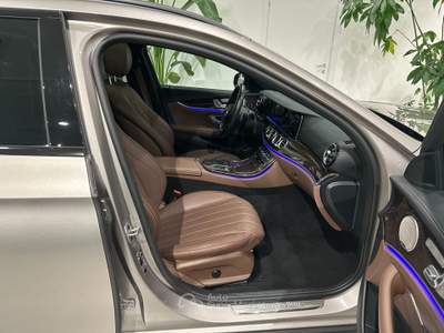 Mercedes-Benz Classe E E 220 d Mild Hybrid S.W. 4Matic Auto Premium All-Terrain Bronzo usata Ferrara