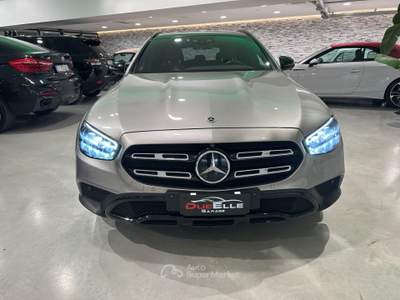 Mercedes-Benz Classe E E 220 d Mild Hybrid S.W. 4Matic Auto Premium All-Terrain Bronzo usata Ferrara