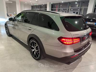 Mercedes-Benz Classe E E 220 d Mild Hybrid S.W. 4Matic Auto Premium All-Terrain Bronzo usata Ferrara