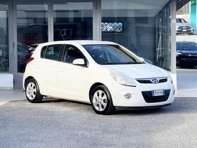 Hyundai i20 Benzina 78CV E5 Neo - 2012 Bianco usata Roma