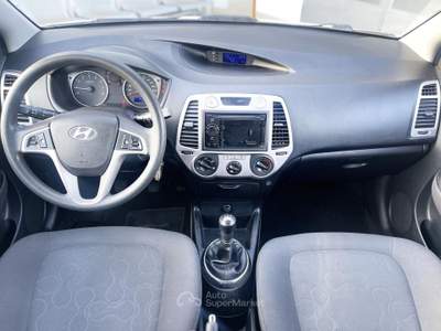 Hyundai i20 Benzina 78CV E5 Neo - 2012 Bianco usata Roma