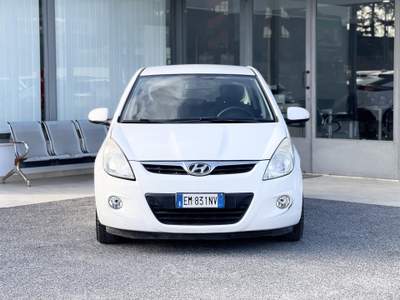 Hyundai i20 Benzina 78CV E5 Neo - 2012 Bianco usata Roma