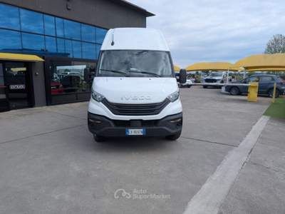 Iveco Daily 35C12 V 4100 H3 Quad-Tor RG Furgone Bianco usata Cremosano