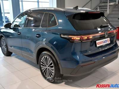 Volkswagen Tiguan 2.0 TDI 150 CV DSG EDITION PLUS + R18 + GANCIO TRA Blu/Azzurro usata Quinzano D'oglio