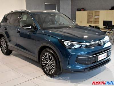 Volkswagen Tiguan 2.0 TDI 150 CV DSG EDITION PLUS + R18 + GANCIO TRA Blu/Azzurro usata Quinzano D'oglio