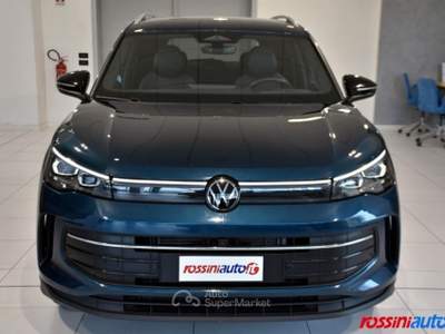 Volkswagen Tiguan 2.0 TDI 150 CV DSG EDITION PLUS + R18 + GANCIO TRA Blu/Azzurro usata Quinzano D'oglio