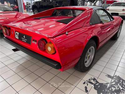 Ferrari 208 GTS Rosso usata Calvatone