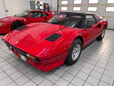 Ferrari 208 GTS Rosso usata Calvatone
