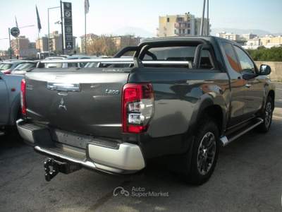 Mitsubishi L200 1/2cab.SuperSelect Nero usata Frosinone
