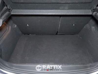 Peugeot 208 208 1.2 puretech allure s&s 100cv Grigio usata Barzago