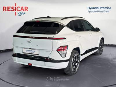 Hyundai Coupe Kona ev my25 exclusive 64,8 kwh Bianco usata Paruzzaro
