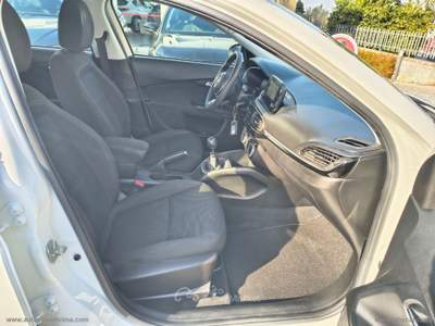 Fiat Tipo Tipo 1.6 Mjt S&S 5p. Business 130 CV Bianco usata Somma Vesuviana