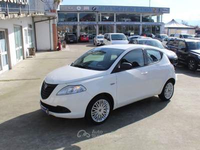 Lancia Ypsilon 1.2 69 CV 5 porte Elefantino Bianco usata Padula
