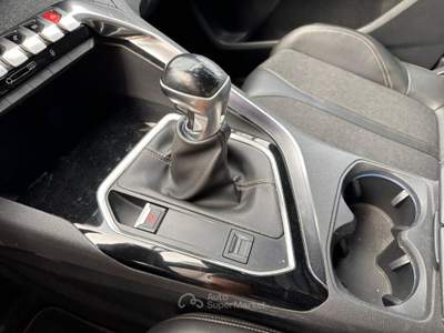 Peugeot 3008 BlueHDi 130 S&S GT Line UNIPROPRIETARIO Nero usata Oderzo