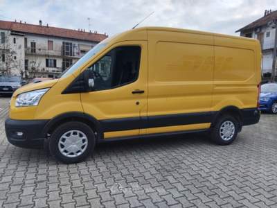 Ford Transit 2.0TDCi EcoBlue 130CV Furgone Trend Giallo usata Vigevano