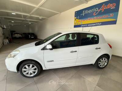 Renault Clio 1.2 16V 5 porte Live! Bianco usata ADRANO