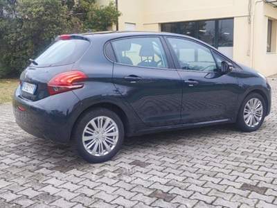 Peugeot 208 82 CV 5p. GPL Allure OK NEOPATENTATO Grigio usata Fonte