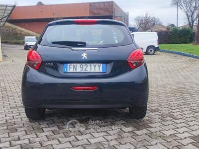Peugeot 208 82 CV 5p. GPL Allure OK NEOPATENTATO Grigio usata Fonte