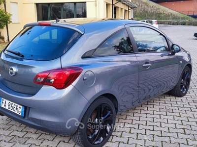 Opel Corsa 1.2 Coupé n-Joy Grigio usata Fonte